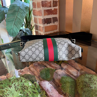 GUCCI Black GG Coated Canvas Medium Messenger Bag