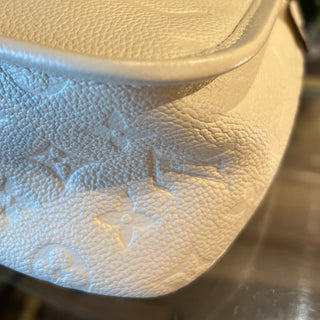 LOUIS VUITTON Diane Creme Shoulder Bag