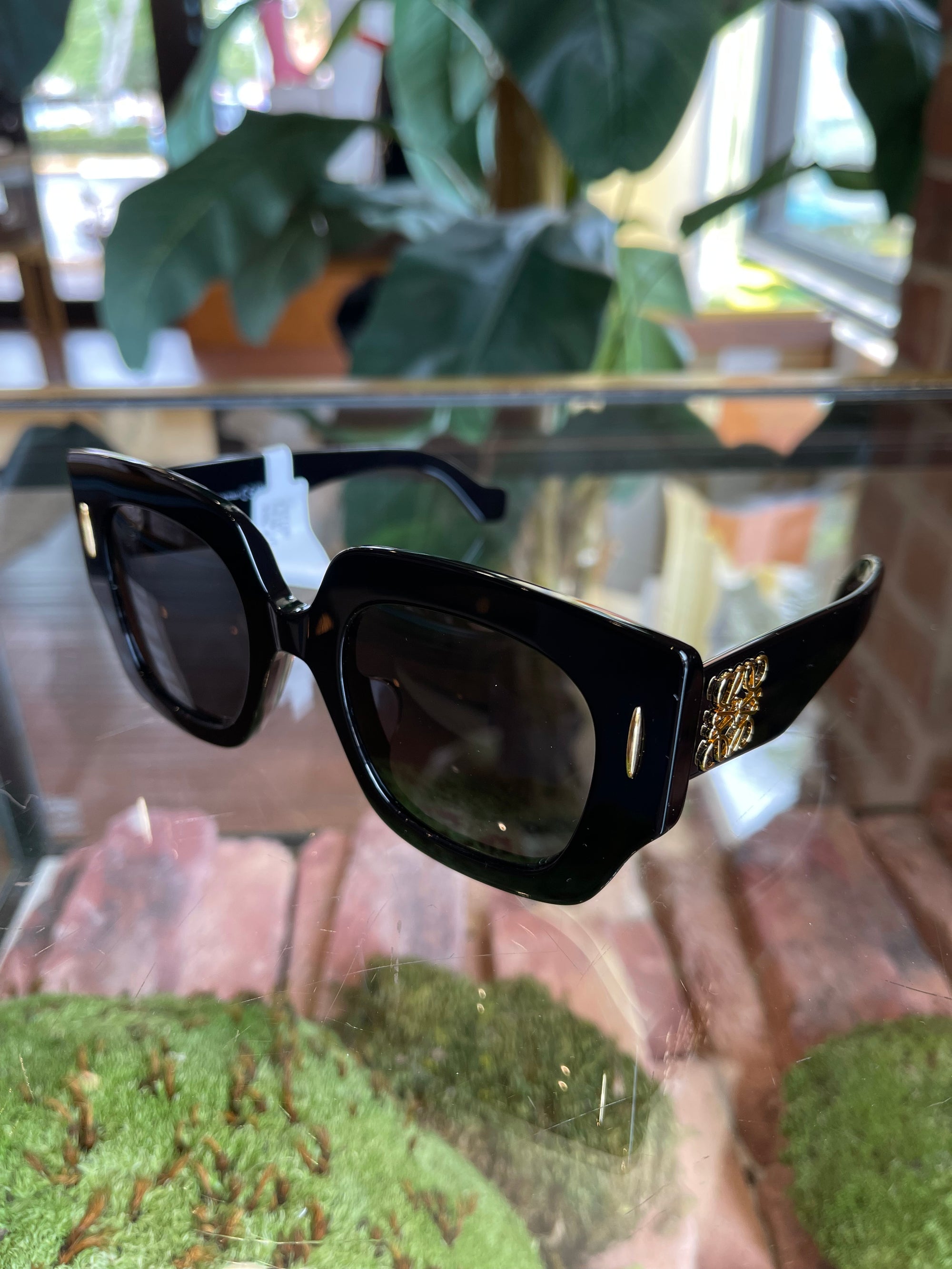LOEWE Black Sunglasses lw40129u