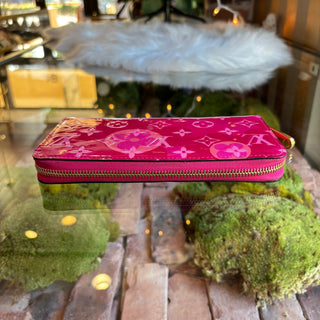 LOUIS VUITTON Zippy Wallet Limited Edition Valentine Floral Monogram Vernis