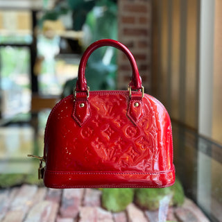 LOUIS VUITTON Alma BB Pomme D'Amour Vernis Top Handle Bag