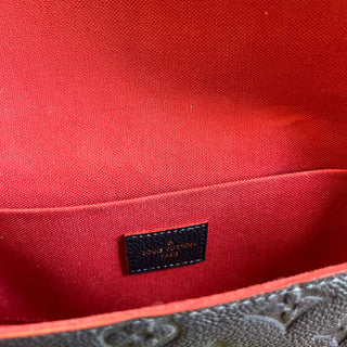 LOUIS VUITTON Pochette Felicie Marine Rouge Empreinte Leather Crossbody