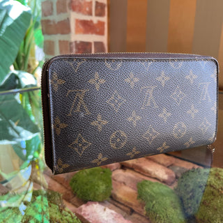 LOUIS VUITTON Zippy Organizer Brown Monogram Canvas Wallet