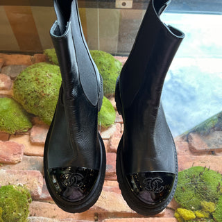 CHANEL Chelsea CC Black Leather Ankle Boots SZ 36.5 (US 6.5)