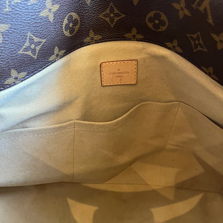 LOUIS VUITTON Artsy Brown Monogram Canvas Hobo Bag