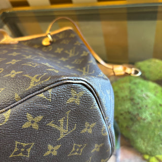 LOUIS VUITTON Monogram Neverfull MM
