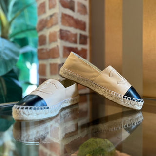CHANEL Beige Leather CC Espadrilles SZ 38 (US 8)