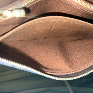 LOUIS VUITTON Monogram Pochette