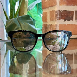 GUCCI GG00050 Green Red Web Stripe Acetate Wayfarer Sunglasses