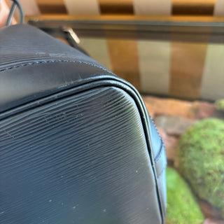 LOUIS VUITTON Black Epi Noe Bucket