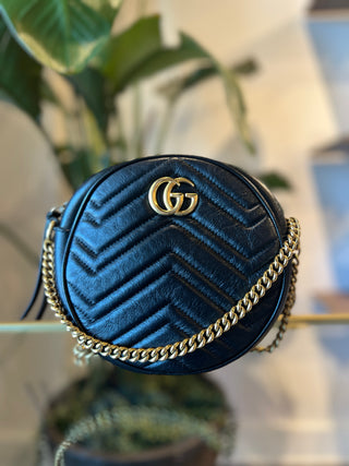 GUCCI GG Marmont Round Crossbody