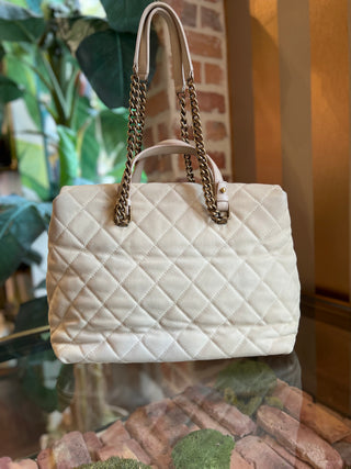 CHANEL Chic Quilt White Matte Caviar Leather Tote Bag