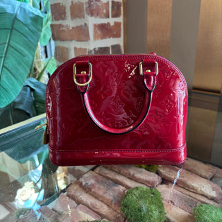 LOUIS VUITTON Red Alma Vernis BB