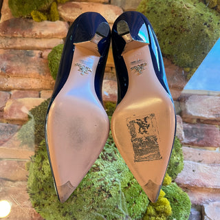 PRADA Blue Patent Leather Pointed Pumps SZ 37 (US 7)
