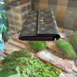 LOUIS VUITTON Sarah Monogram Wallet