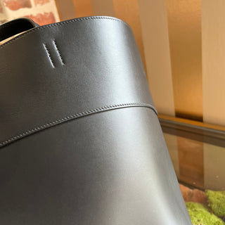 SALVATORE FERRAGAMO Charming Black Calfskin Leather Tote Bag