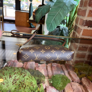 LOUIS VUITTON Pallas Monogram Noir Canvas Clutch Crossbody Bag