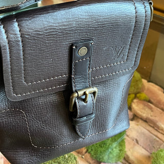 LOUIS VUITTON Utah Small Coffee Leather Yuma Messenger Bag