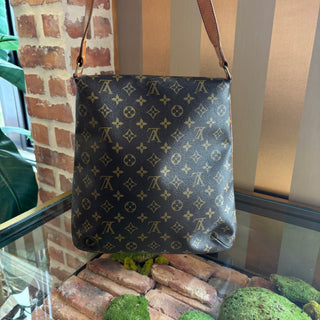 LOUIS VUITTON Musette Salsa Monogram Crossbody