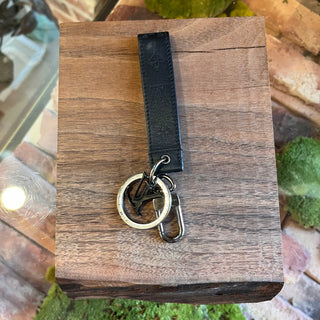 LOUIS VUITTON LV Shadow Dragonne Black Leather Key Holder
