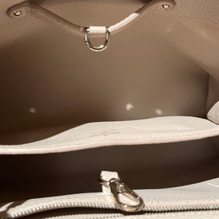 LOUIS VUITTON Capucines Taurillon Leather Top Handle Bag