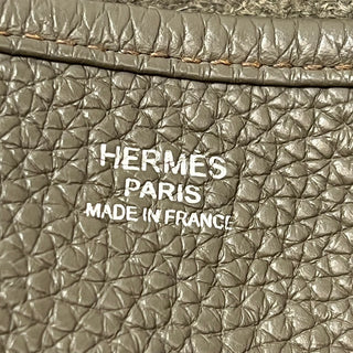 HERMES Evelyne III Gray Taurillon Clemence Crossbody Bag Etain