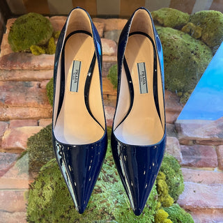 PRADA Blue Patent Leather Pointed Pumps SZ 37 (US 7)