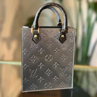 LOUIS VUITTON Sac Plat Petit Grey Metallic Monogram Vernis Tote