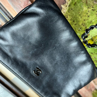 CHANEL Small Chanel 22 So Black Quilted Shiny Calfskin Leather Shoulder Bag