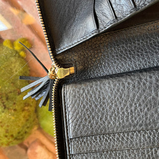 GUCCI Soho Black Pebbled Leather Zip-Around Continental Wallet