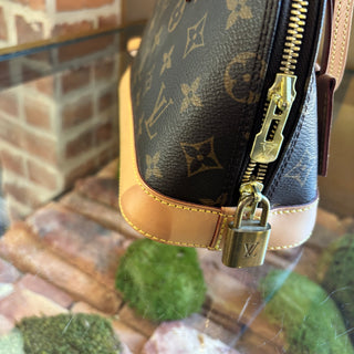 LOUIS VUITTON Alma Monogram Bandouliere BB