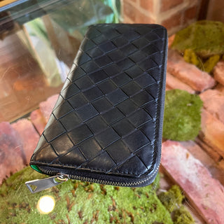 BOTTEGA VENETA Intrecciato Black Nappa Leather Zippy Wallet