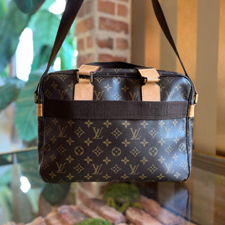 LOUIS VUITTON Sac Bosphore Brown Monogram Messenger Bag
