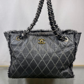 CHANEL Tweedy Gray Tweed Calfskin Shopping Tote Bag ADI1109