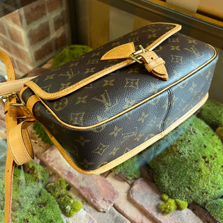 LOUIS VUITTON Sologne Brown Monogram Canvas Crossbody Bag