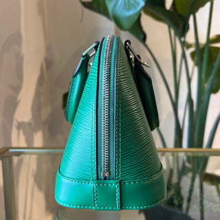 LOUIS VUITTON Epi Alma BB