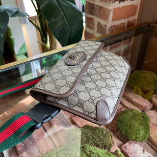 GUCCI Neo Vintage Beige GG Supreme Canvas Belt Bag