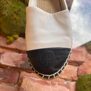 TORY BURCH White Leather Black Cap Toe Espadrilles SZ 8M