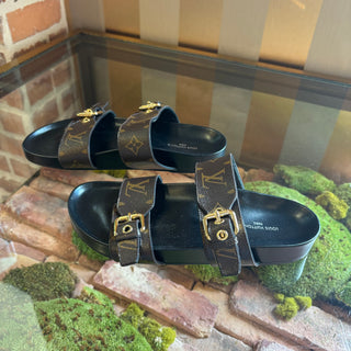 LOUIS VUITTON Bom Dia Flat Comfort Mule SZ 38