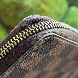 LOUIS VUITTON Damier Ebene Canvas Zippy Wallet