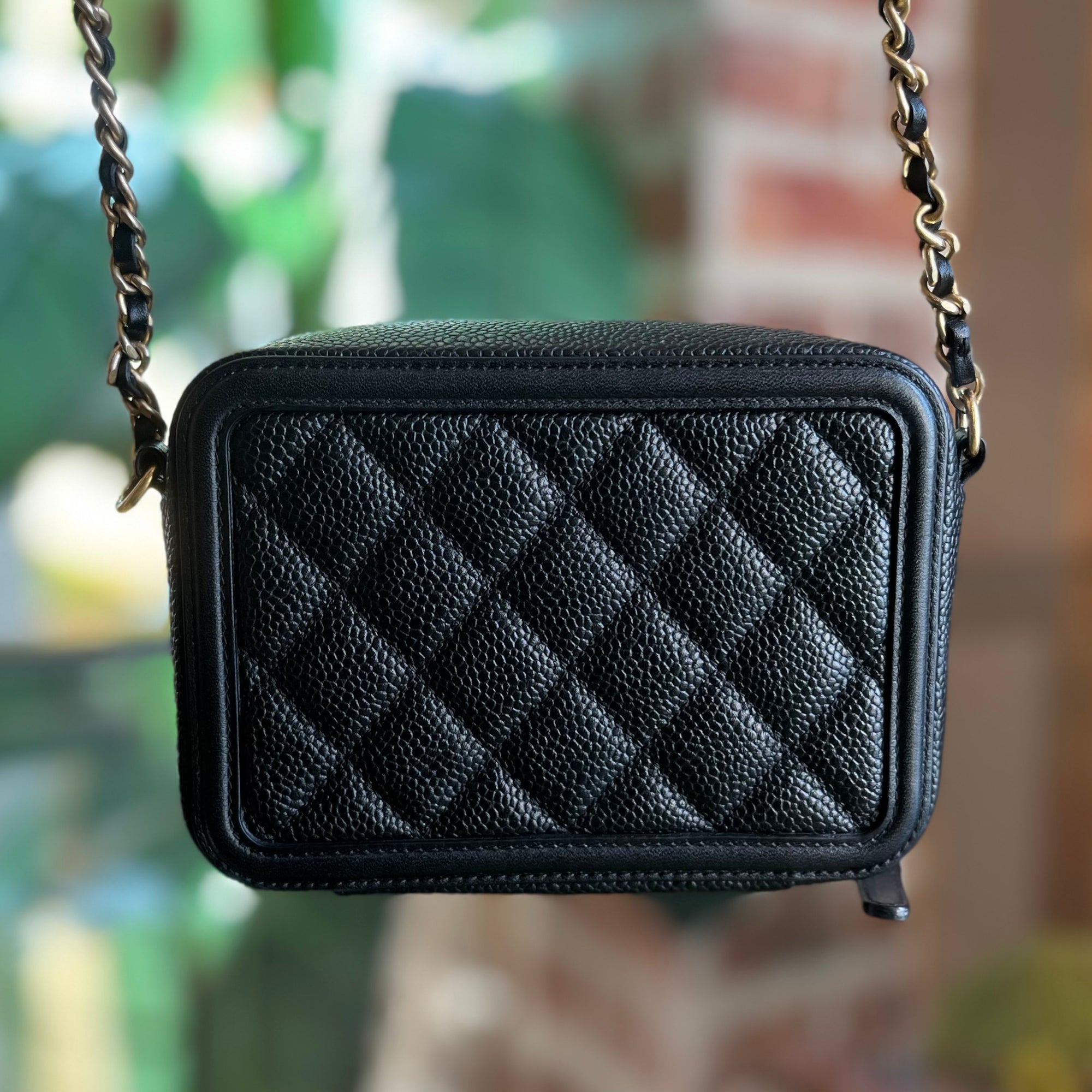 CHANEL Black Caviar Quilted CC Filigree Vanity Clutch With Chain