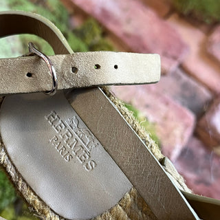 HERMÈS Catalya Vert Toundra Suede Goatskin Espadrille Sandals SZ 39 (US 9)