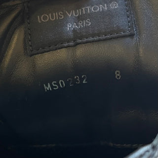 LOUIS VUITTON Run Away LV Monogram Black Leather Sneakers SZ 8
