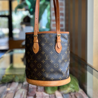 LOUIS VUITTON Petit Bucket Monogram Canvas Vintage Bucket Bag
