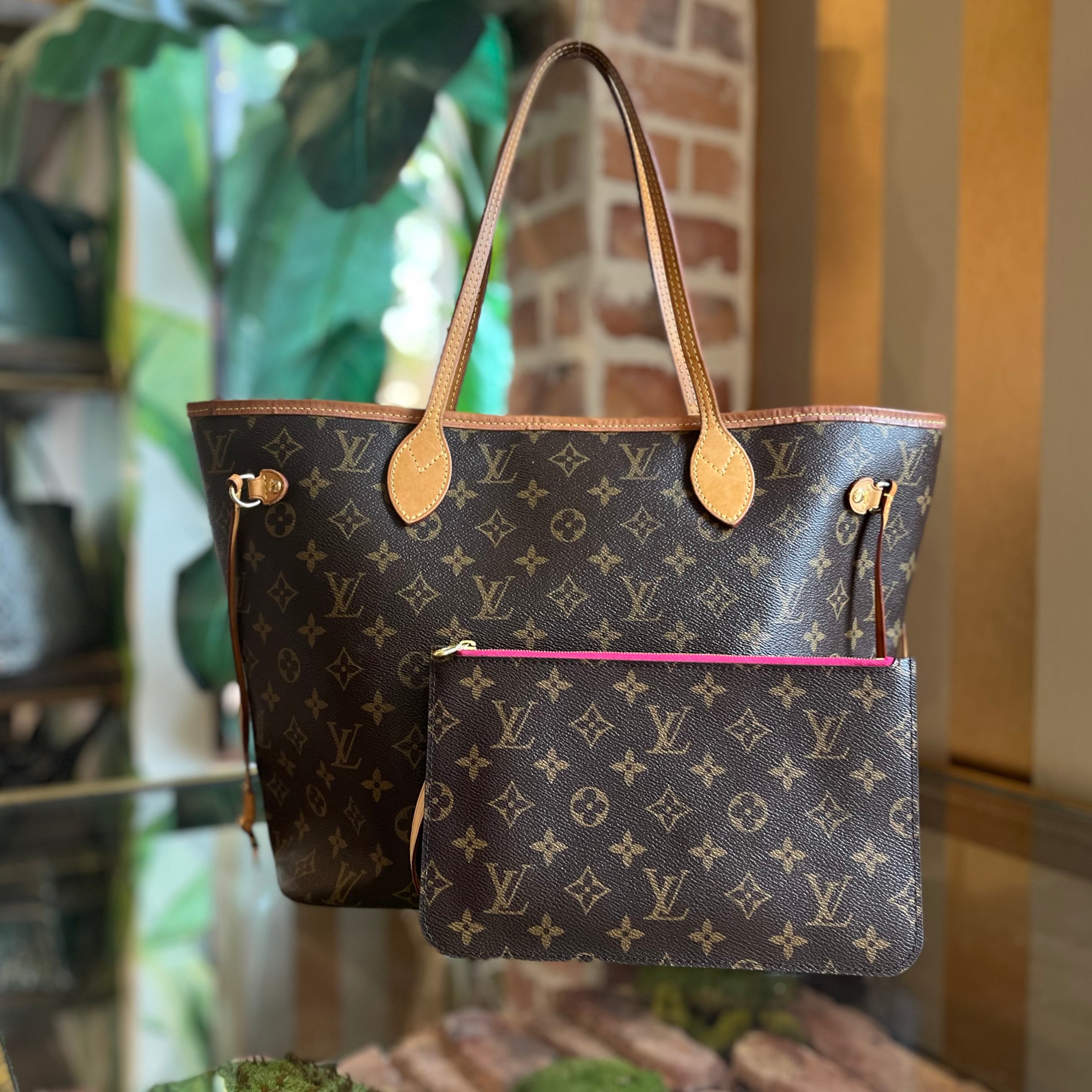 LOUIS VUITTON Neverfull MM Monogram Canvas Tote