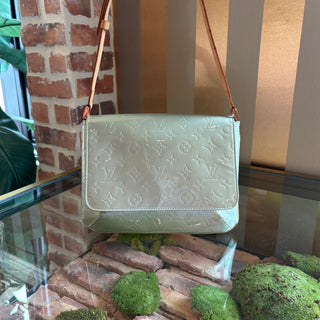 LOUIS VUITTON Green Monogram Vernis Thompson Street
