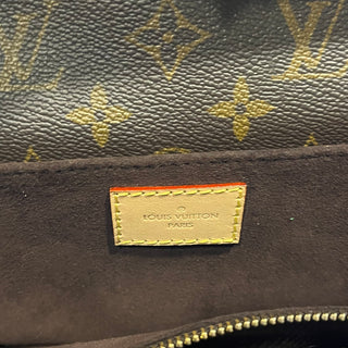 LOUIS VUITTON Pochette Métis East West Monogram Brown Canvas Crossbody Bag
