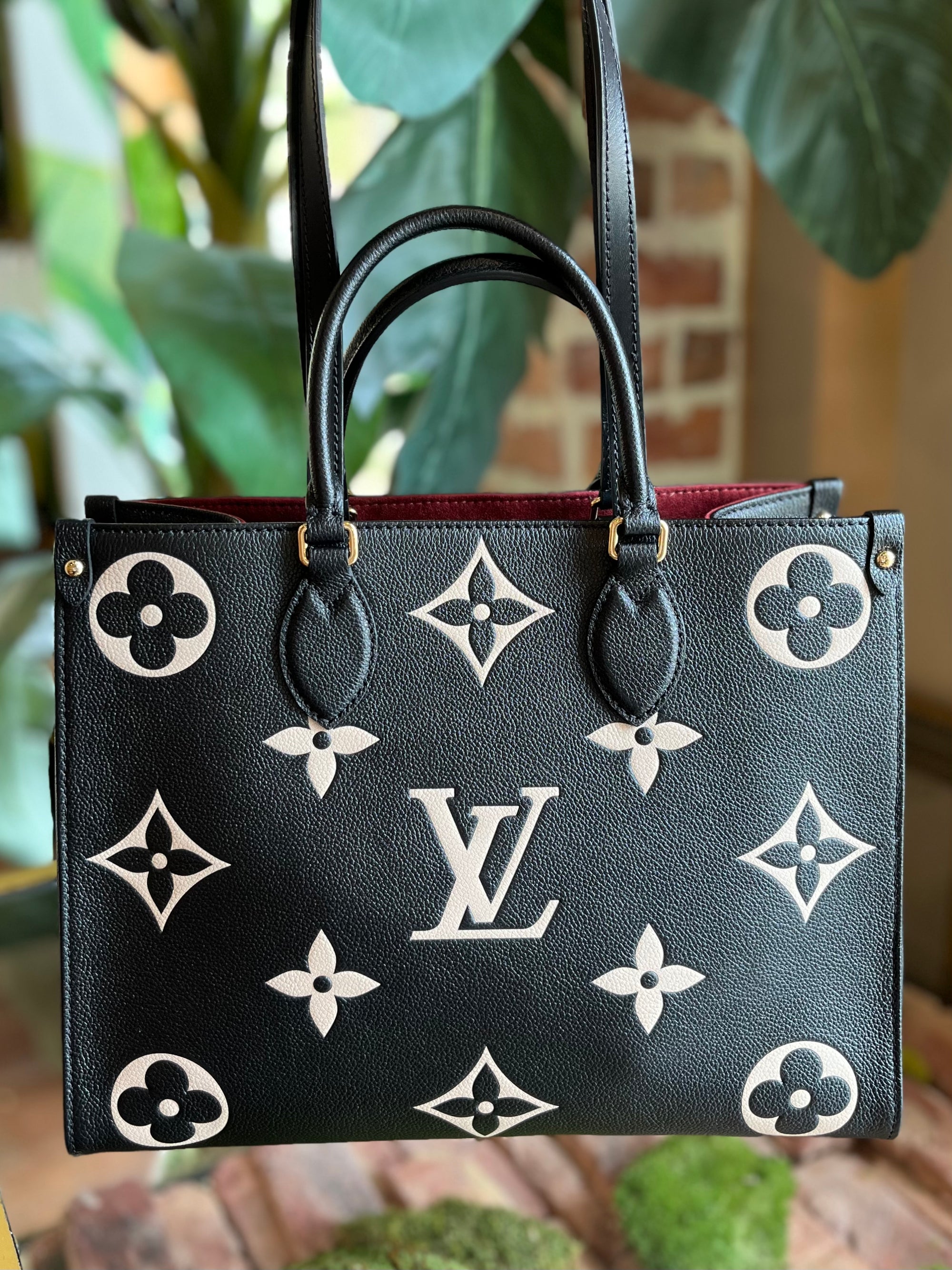Authentic Louis Vuitton OnTheGo Gm Black Leather Tote Shoulder Bag