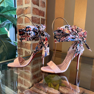 LOUBOUTIN Fetish Du Desert Pink Patent Leather Ankle Tie Heels SZ 37 (US 7)