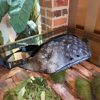 LOUIS VUITTON Discovery Bum Bag Galaxy Eclipse Monogram Canvas Belt Bag